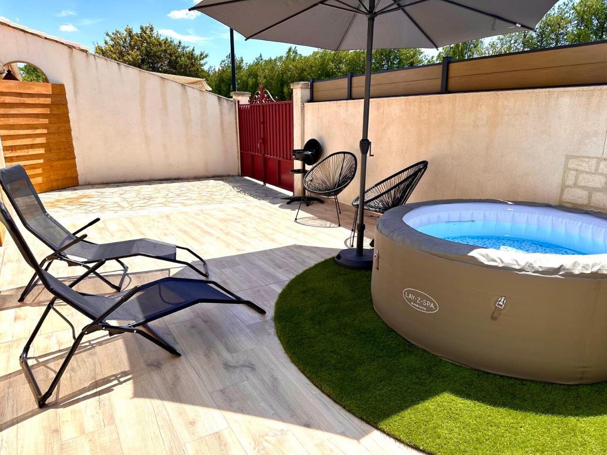 Maison De Charme Avec Jacuzzi Molleges 외부 사진